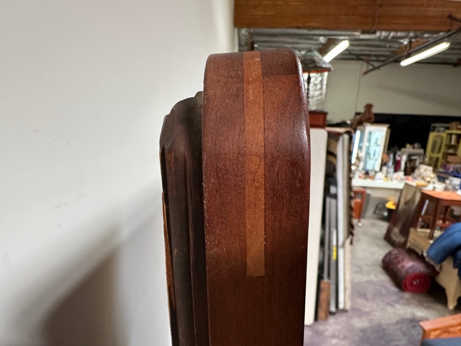 Antique Chest Of Drawers With Lockable Drawers And Adjustable Swing Mirror 50W X 24D X 72H [Photo 12]