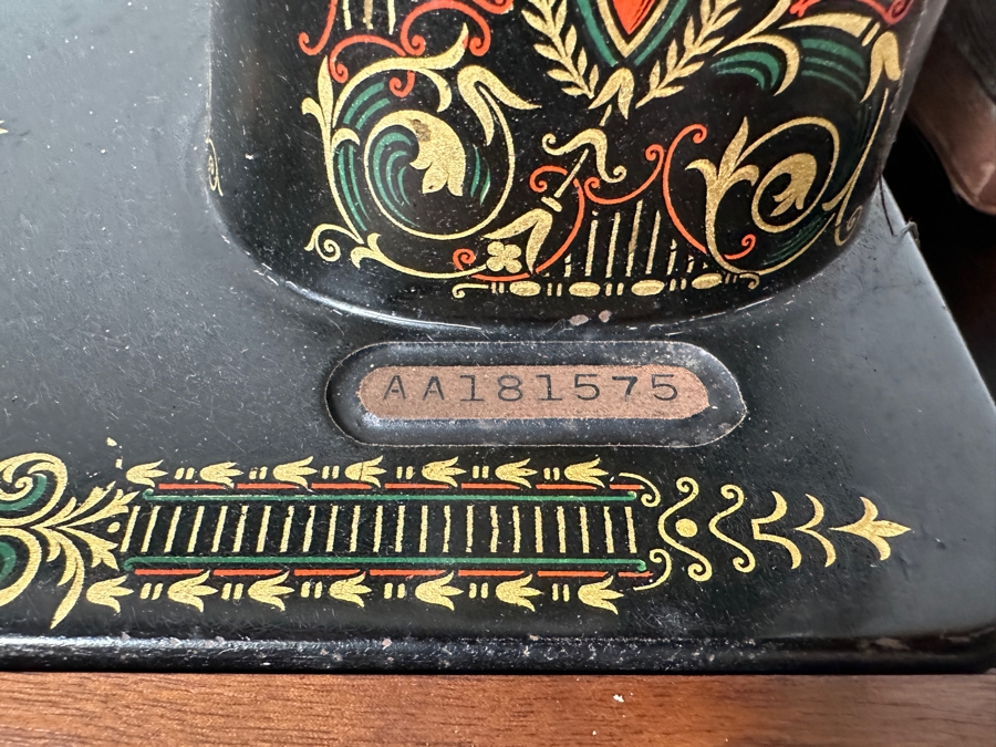 Vintage Singer Sewing Machine With Oak And Wrought Iron Cabinet 35W X 17D X 31H [Photo 9]