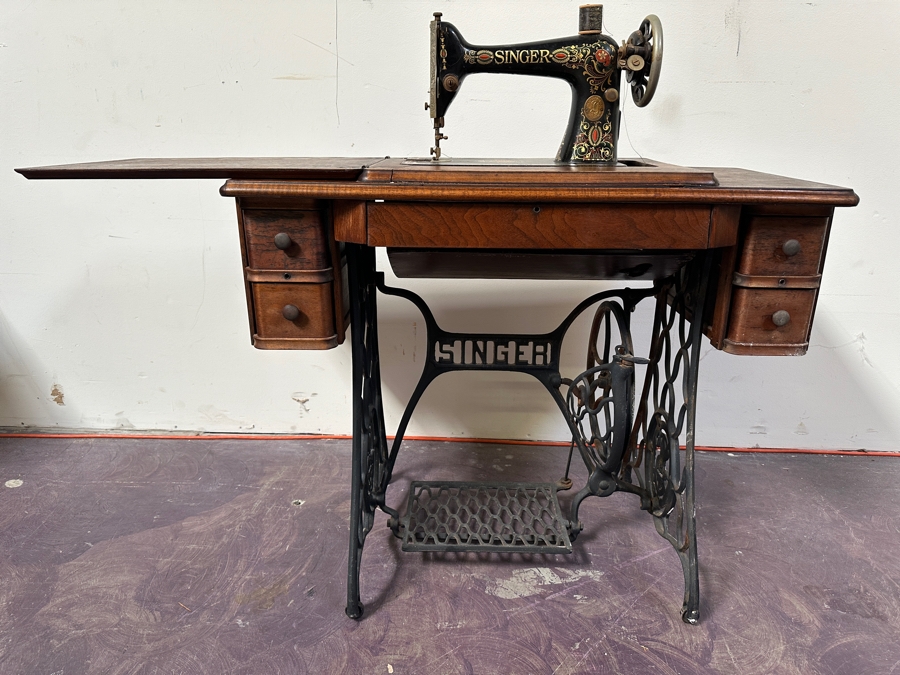 Vintage Singer Sewing Machine With Oak And Wrought Iron Cabinet 35W X 17D X 31H [Photo 7]