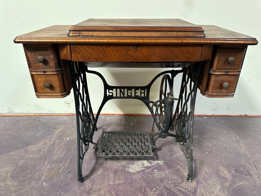 Vintage Singer Sewing Machine With Oak And Wrought Iron Cabinet 35W X 17D X 31H [Photo 2]