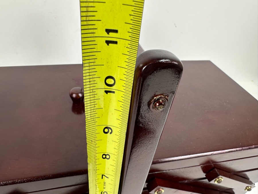 Fold Out Accordion Sewing Box 17W X 8.5D X 10.5H [Photo 6]