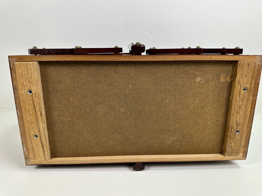 Fold Out Accordion Sewing Box 17W X 8.5D X 10.5H [Photo 3]