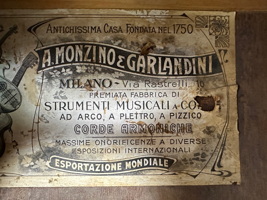 Vintage Italian Milano A. Monzino & Garlandini Guitar 37L X 13.5W X 2.5H [Photo 4]