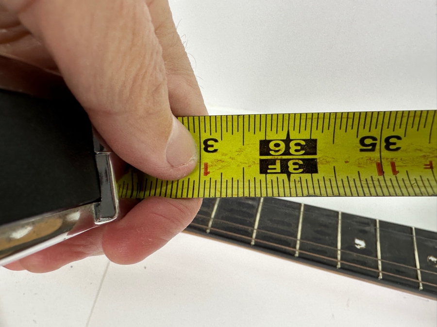 Vintage Italian Milano A. Monzino & Garlandini Guitar 37L X 13.5W X 2.5H [Photo 15]