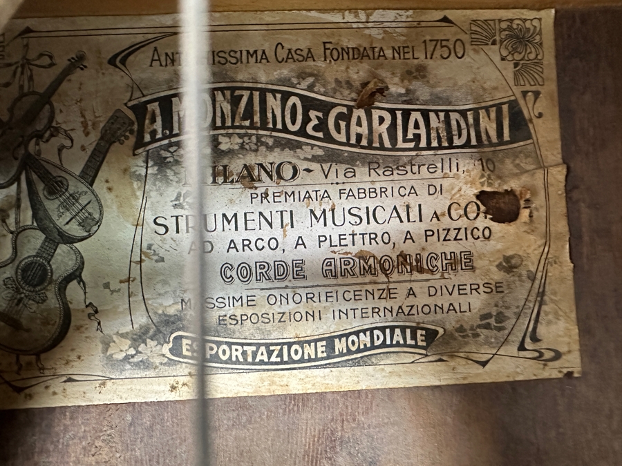 Vintage Italian Milano A. Monzino & Garlandini Guitar 37L X 13.5W X 2.5H [Photo 3]