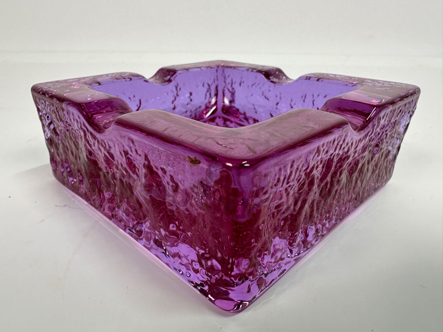 Vintage Purple Amethyst Glass Ashtray 4.5W X 1.75H [Photo 5]