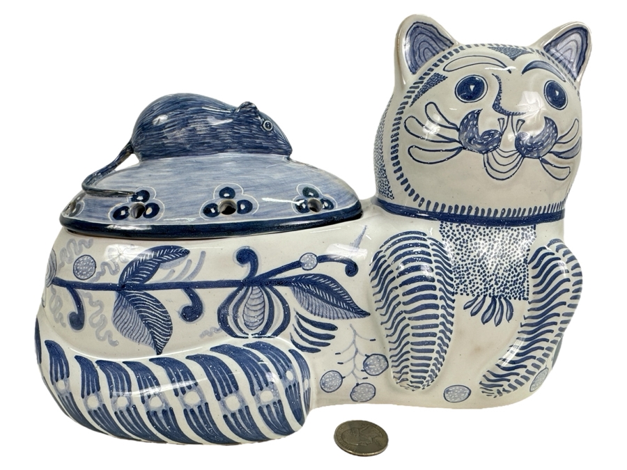 Signed Hand Painted Estrela De Conimbriga Portugal Porcelain Cat With Mouse Finial Jar With Lid 11W X 6.5D X 7H [Photo 1]