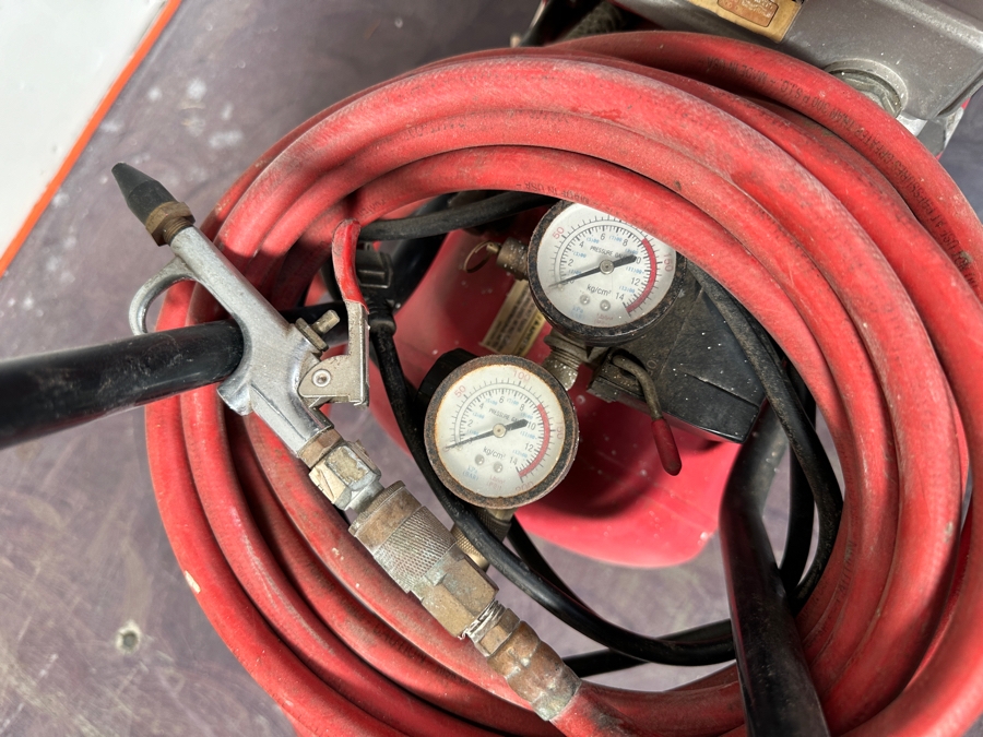 Husky Air Compressor Model TA-2530B [Photo 3]