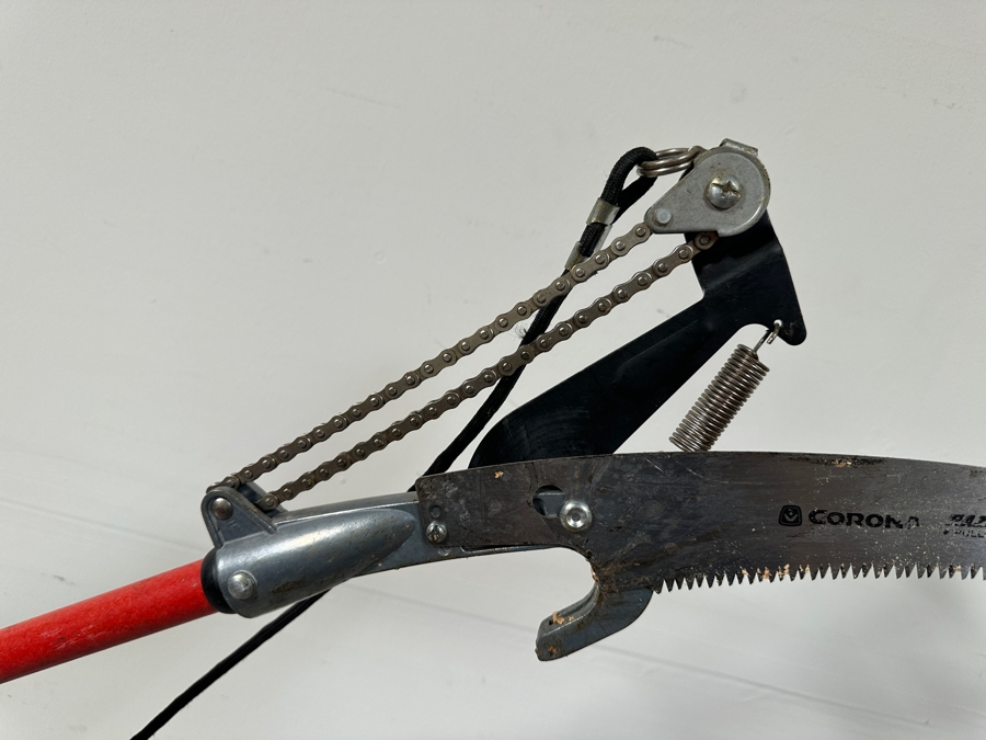 Corona Razor Tooth Tree Saw & Pruner 9' Adjustable [Photo 4]