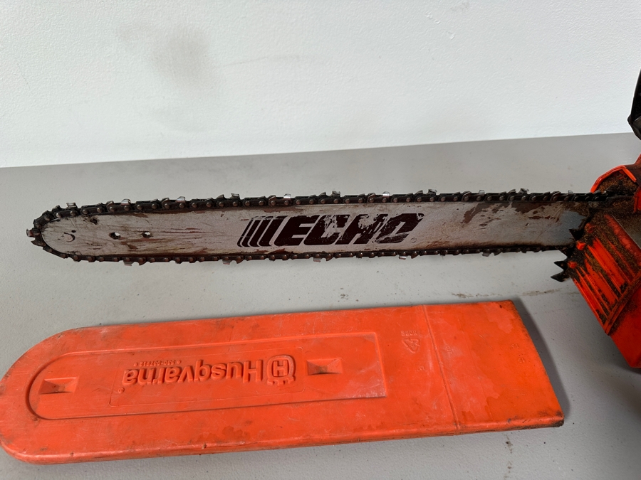 Echo Gas Powered Chainsaw Model CS-400 32L [Photo 4]