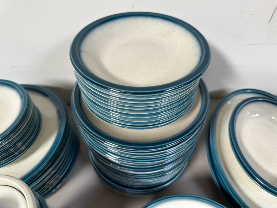 Just Added - Collection Of Wedgwood Blue Pacific Oven To Table Plates, Bowls, Cups & Saucers, Coffee Service Approximate Service For 10 - See Photos [Photo 4]