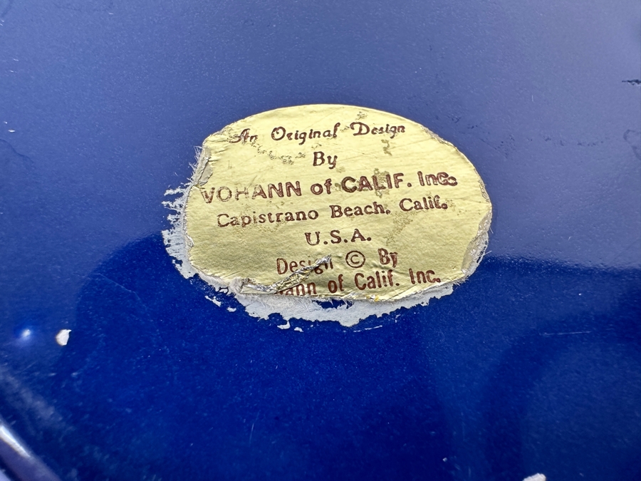 Just Added - Set Of Three Vohann Of California Pottery Lidded Jars 10.5 - 8H [Photo 4]