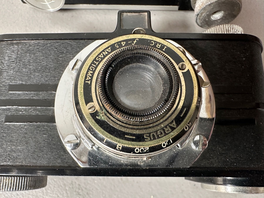 Just Added - Keystone 6mm Film Projector Model K-160, How To Make Good Movies Hardcover Book & Pair Of Vintage Argus Film Cameras [Photo 10]