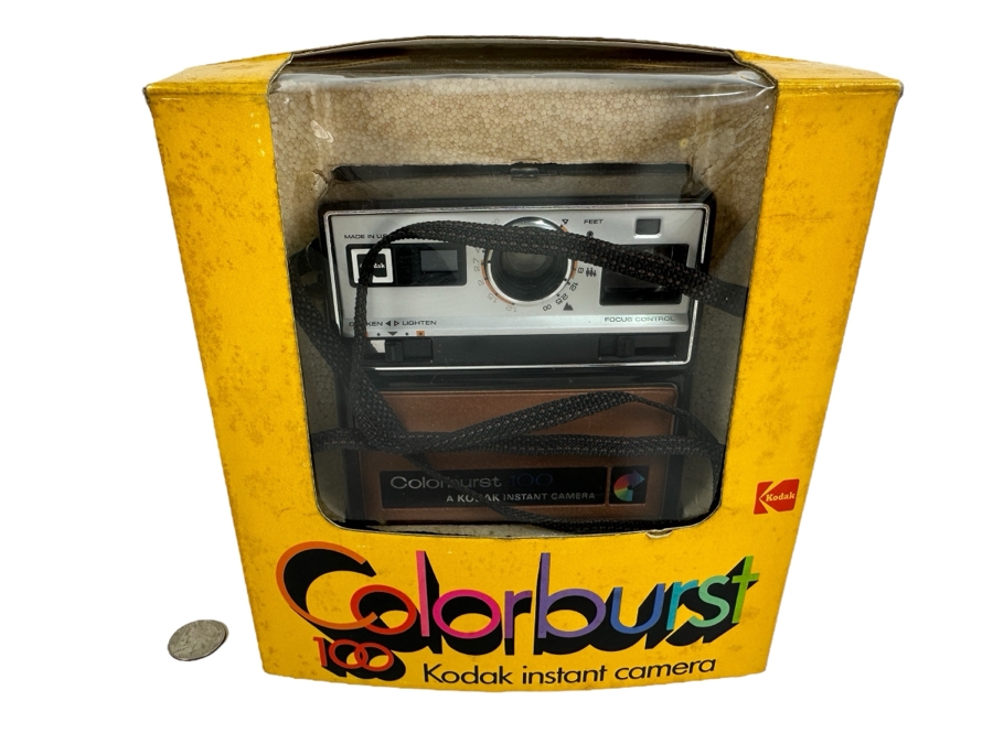 1978 Kodak Colorburst 100 Instant Polaroid Camera [Photo 1]