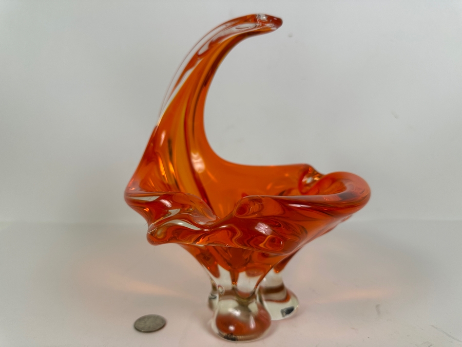 Vintage Chalet Canada Art Glass Cigar Ashtray In Orange 7W X 7D X 9.5H [Photo 3]