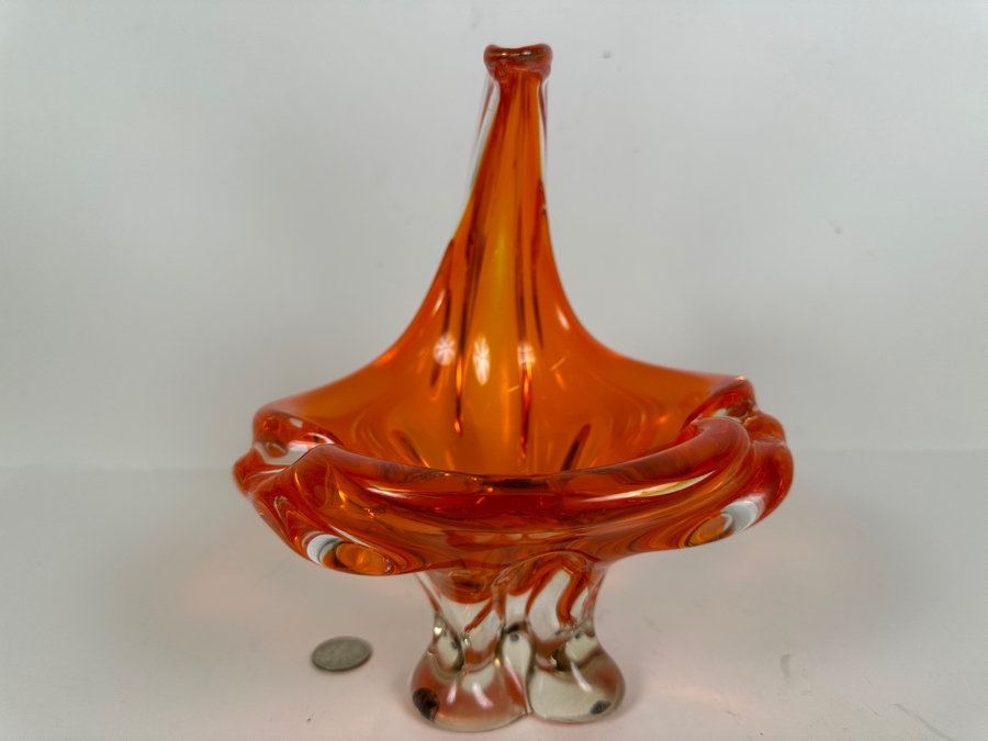 Vintage Chalet Canada Art Glass Cigar Ashtray In Orange 7W X 7D X 9.5H [Photo 4]