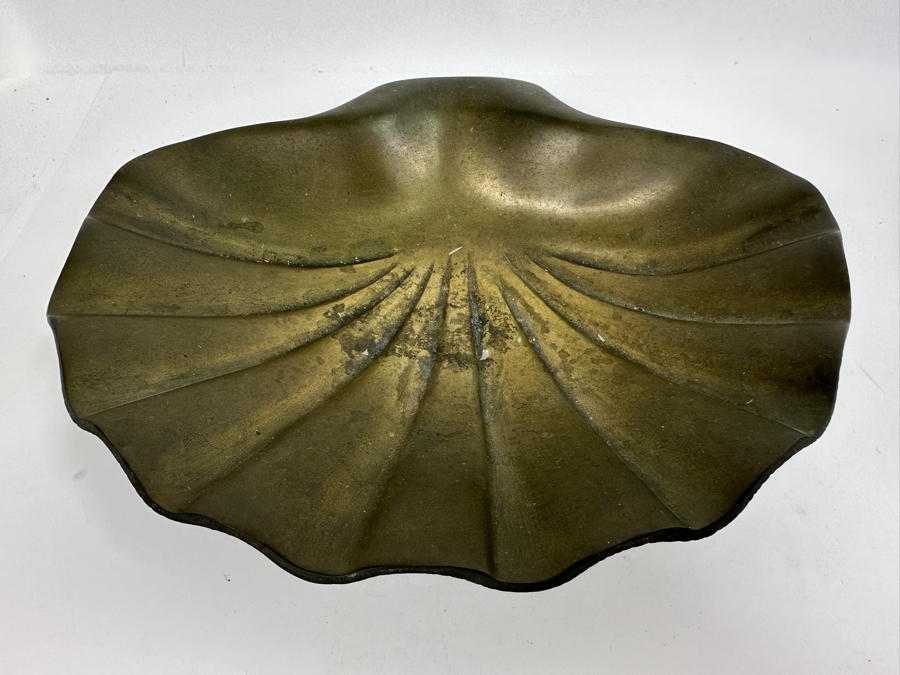 Vintage Brass Items: Solid Brass Seashell Dish, Brass Egret Bird Figurine 12H And Repousse Brass Cherub Box [Photo 2]