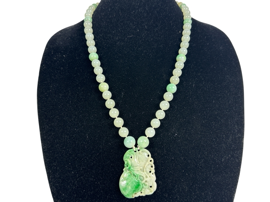 Stunning Vintage Chinese Carved Jade Pendant With Jade Beaded 26' Necklace And Silver Clasp 131g [Photo 2]