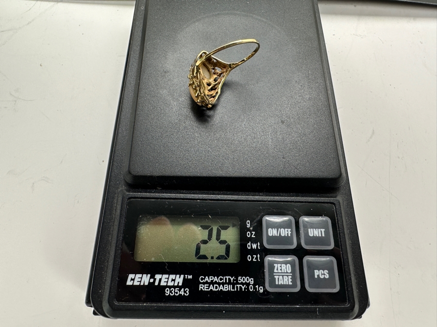 14K Gold Angel Skin Coral 3 Stone Ring Size 8 2.5g [Photo 13]