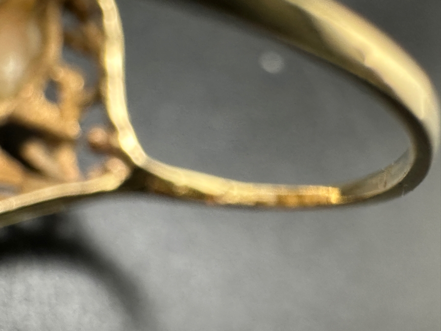 14K Gold Angel Skin Coral 3 Stone Ring Size 8 2.5g [Photo 10]