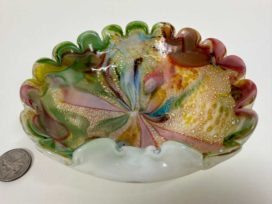 Italian Murano Art Glass Ashtray 6 x 5 x 2 [Photo 2]