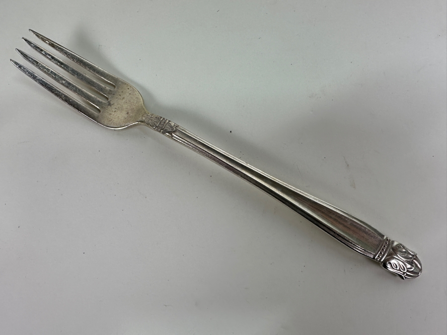 Holmes & Edwards Inlaid Silverplate Flatware Set [Photo 3]
