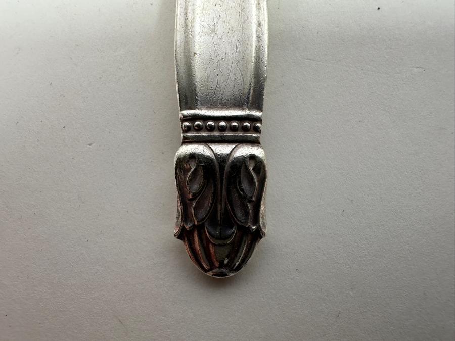 Holmes & Edwards Inlaid Silverplate Flatware Set [Photo 4]