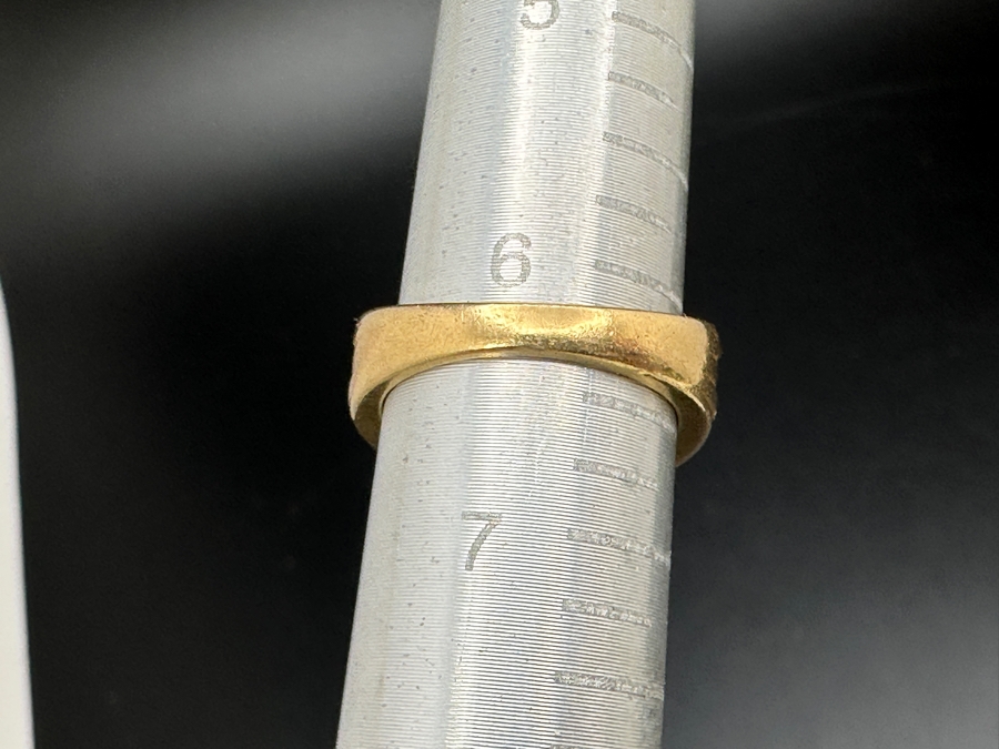 14K Gold Sapphire / Diamond Ring With 5.8mm X 4mm Sapphire Accented With Six Diamonds .06cttw SI2-I1 G-H Size 6.25 5.8g Retail Value $1,500 [Photo 10]