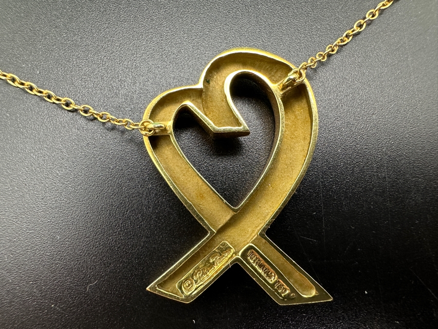 18K Gold Tiffany & Co. Large Paloma Picasso Designed (Pablo Picasso's Daughter) Loving Heart Pendant With 18K Gold Tiffany & Co. 24' Chain Necklace 10.8g [Photo 8]