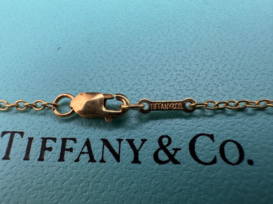 18K Gold Tiffany & Co. Large Paloma Picasso Designed (Pablo Picasso's Daughter) Loving Heart Pendant With 18K Gold Tiffany & Co. 24' Chain Necklace 10.8g [Photo 5]