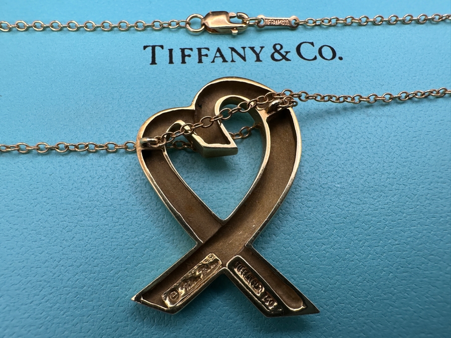 18K Gold Tiffany & Co. Large Paloma Picasso Designed (Pablo Picasso's Daughter) Loving Heart Pendant With 18K Gold Tiffany & Co. 24' Chain Necklace 10.8g [Photo 7]