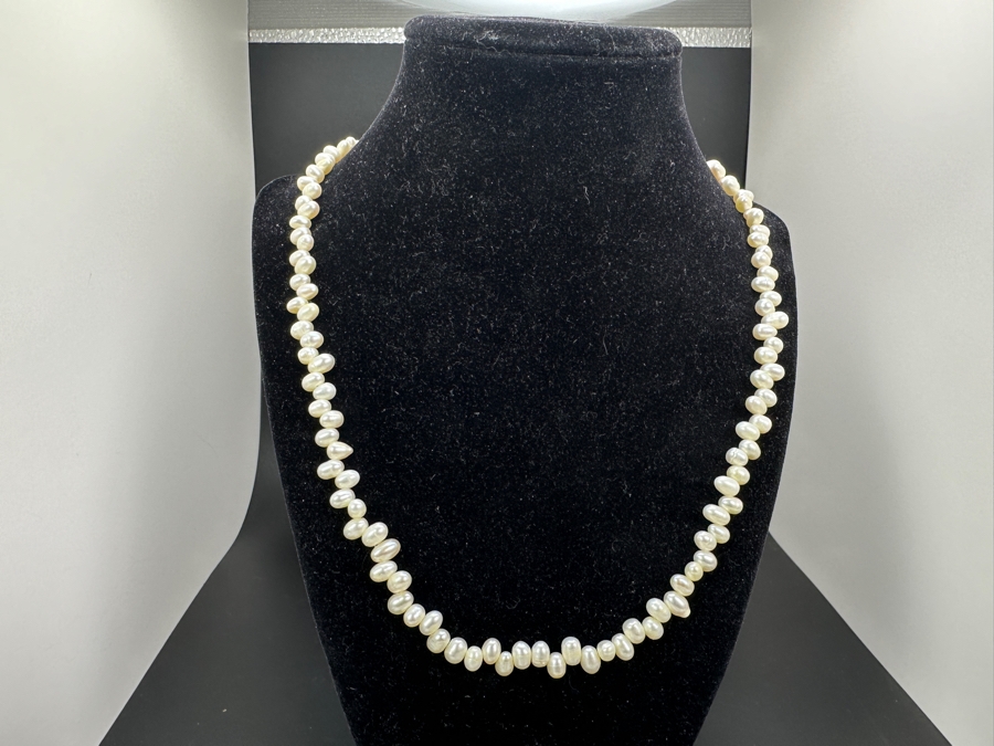 19' Pearl Necklace [Photo 2]
