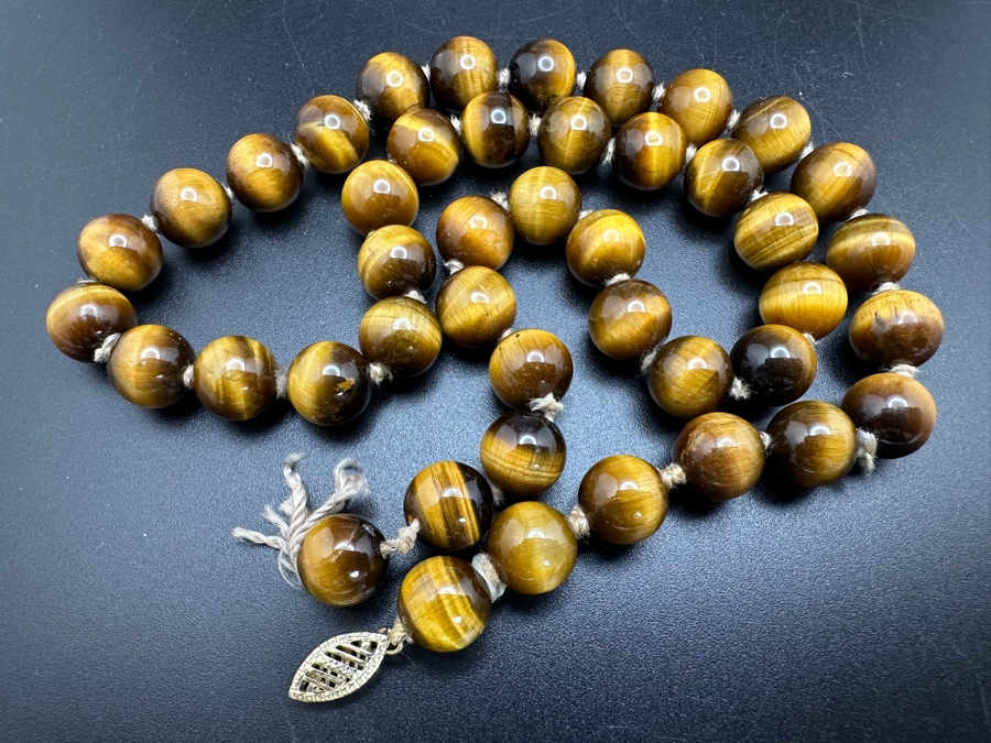 Tiger Eye Stone Bead 18' Necklace - Clasp Needs Repair [Photo 2]