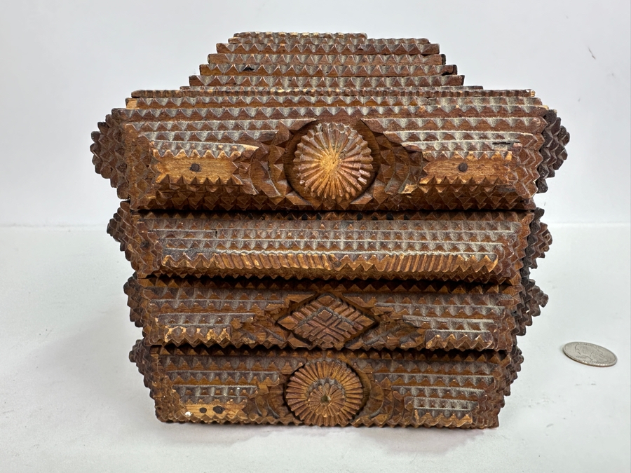 Vintage American Folk Art Tramp Art Box 10W X 7D X 6.5H [Photo 7]