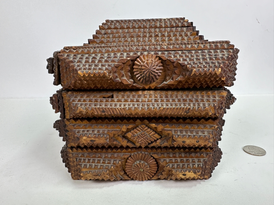 Vintage American Folk Art Tramp Art Box 10W X 7D X 6.5H [Photo 5]