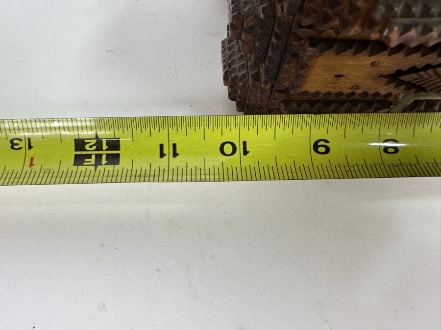 Vintage American Folk Art Tramp Art Box 10W X 7D X 6.5H [Photo 12]