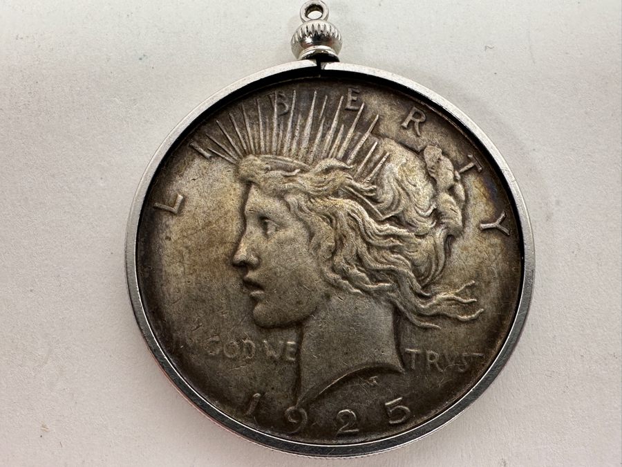 1925 Peace Silver Dollar With Pendant Coin Holder [Photo 2]