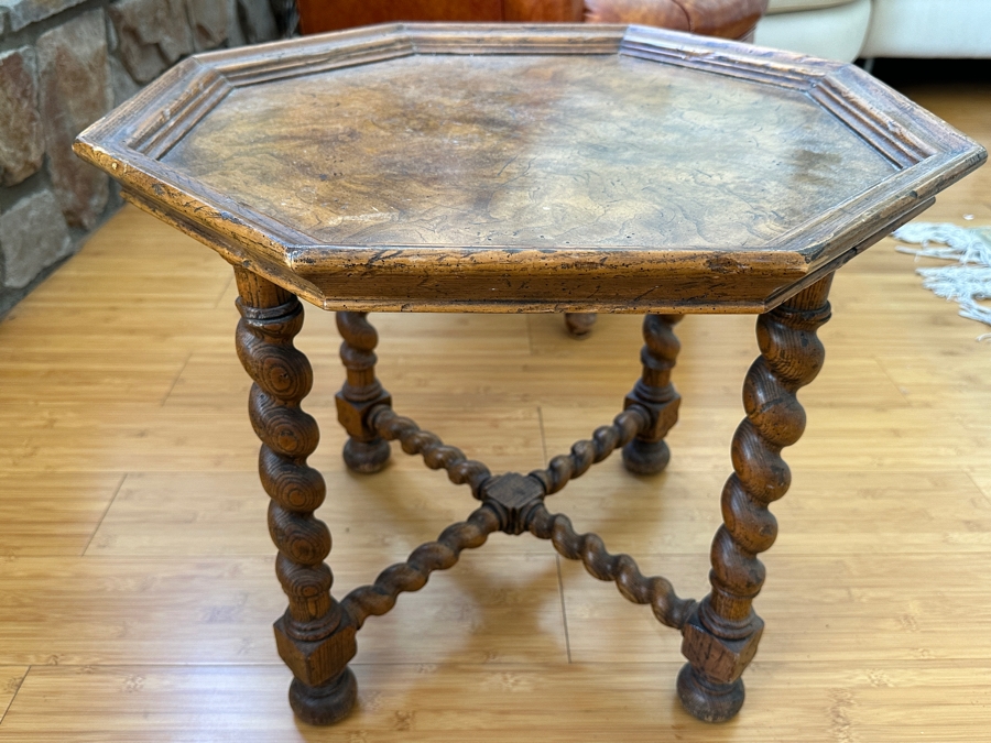 Vintage Baker Furniture Burled Walnet Barley Twist Legs Side Table 21.5W X 18H [Photo 2]