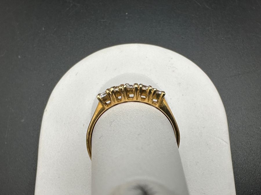 10K Gold CZ Ring Size 8.5 2g [Photo 4]