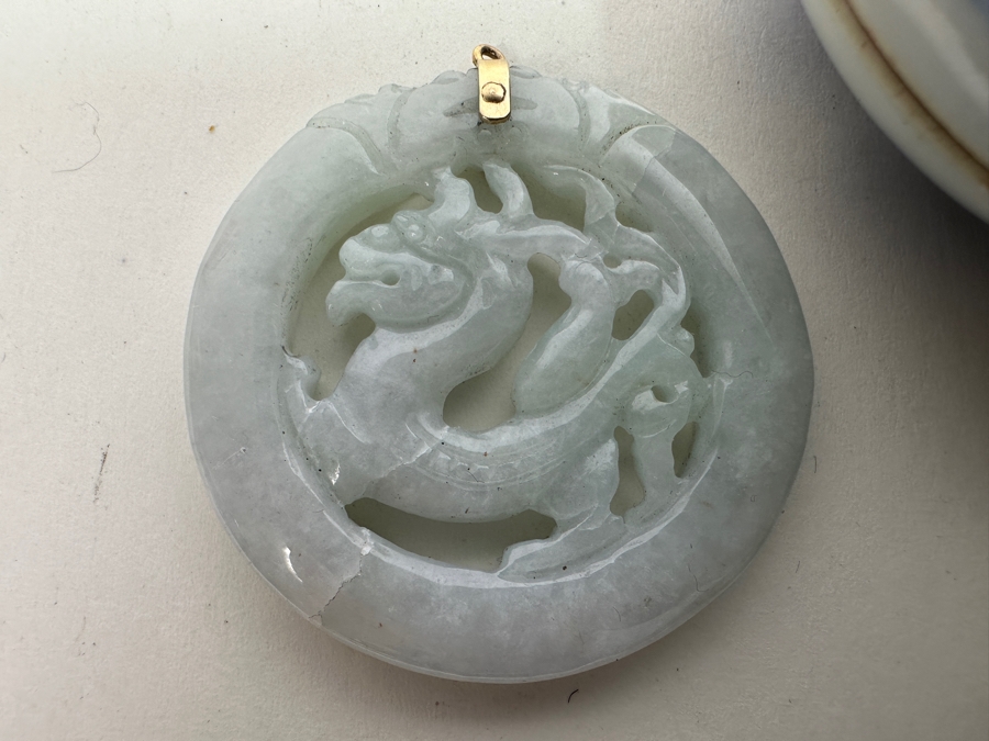 Chinese Lot: Carved Stone Foo Dog Finial Seal 'EFFIE' With Porcelain Ink Paste Box, Cloisonne Camel Pendant & Carved Stone Dragon Pendant (With Crack) [Photo 7]