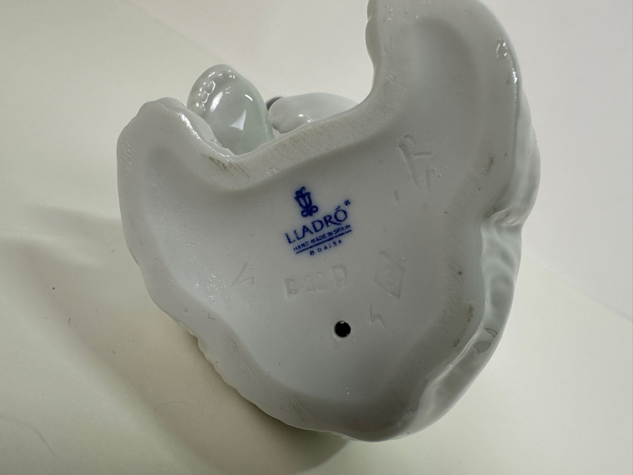 Lladro Polar Bear Figurine 5H [Photo 3]