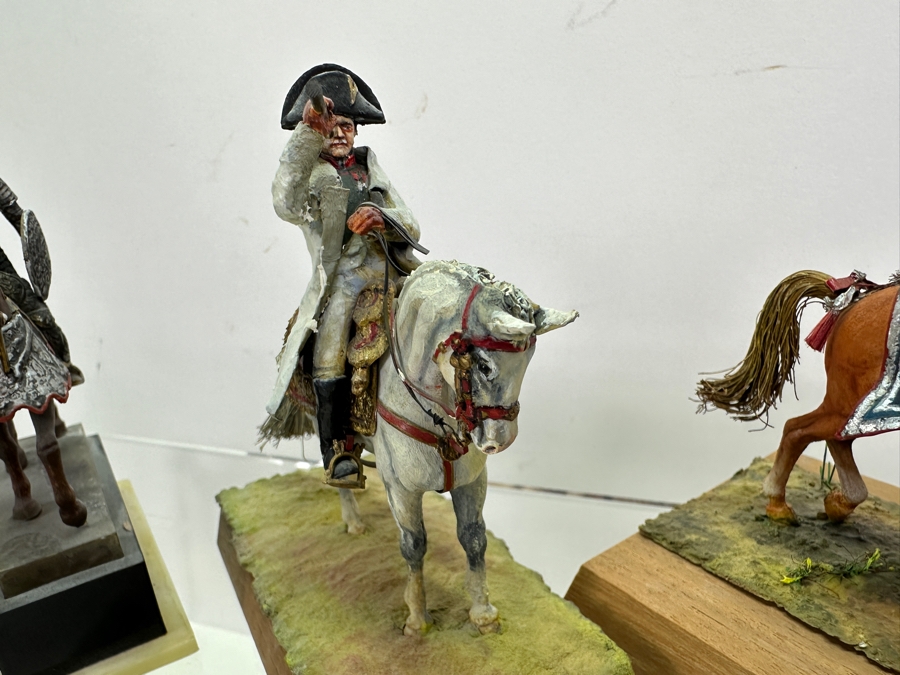 Collection Of (8) Small Military Figurines Horses Toy Soldiers Hand Painted By Dr. David D. Michaels - See Photos [Photo 10]
