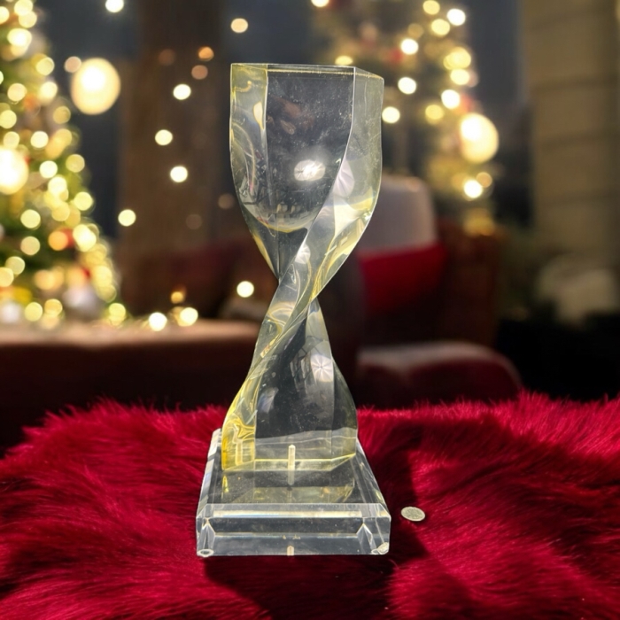 Lucite Abstract Sculpture 17H [Photo 1]