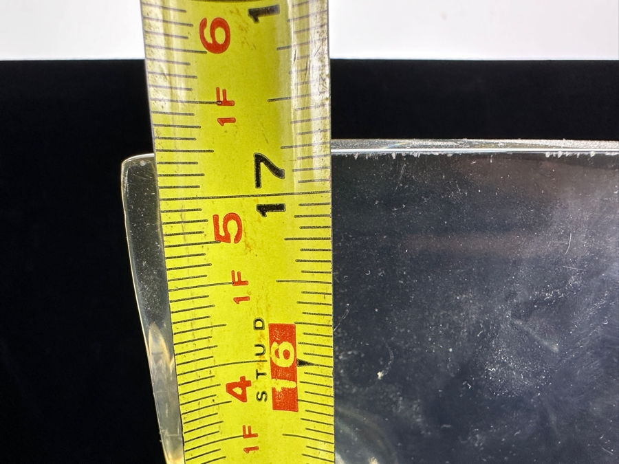 Lucite Abstract Sculpture 17H [Photo 3]