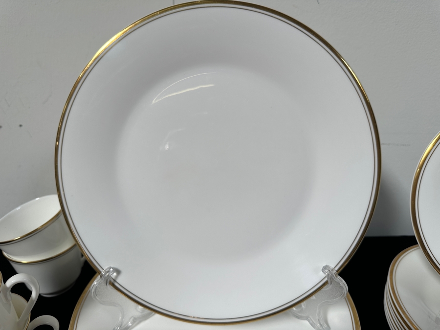 Royal Doulton Gold Concord H 5049 China Service [Photo 2]