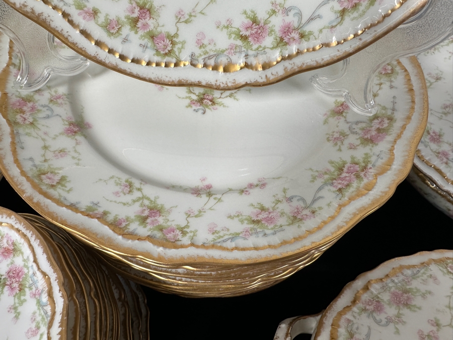 Vintage Theodore Haviland Limoges France Hand Painted China Service For Approximately 12 Over 110 Pieces [Photo 4]
