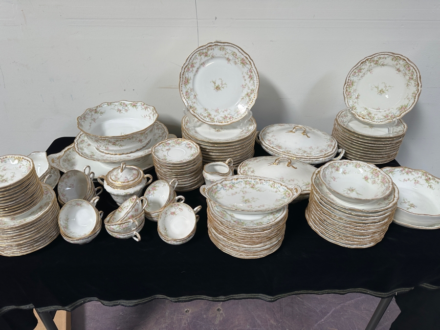 Vintage Theodore Haviland Limoges France Hand Painted China Service For Approximately 12 Over 110 Pieces [Photo 2]