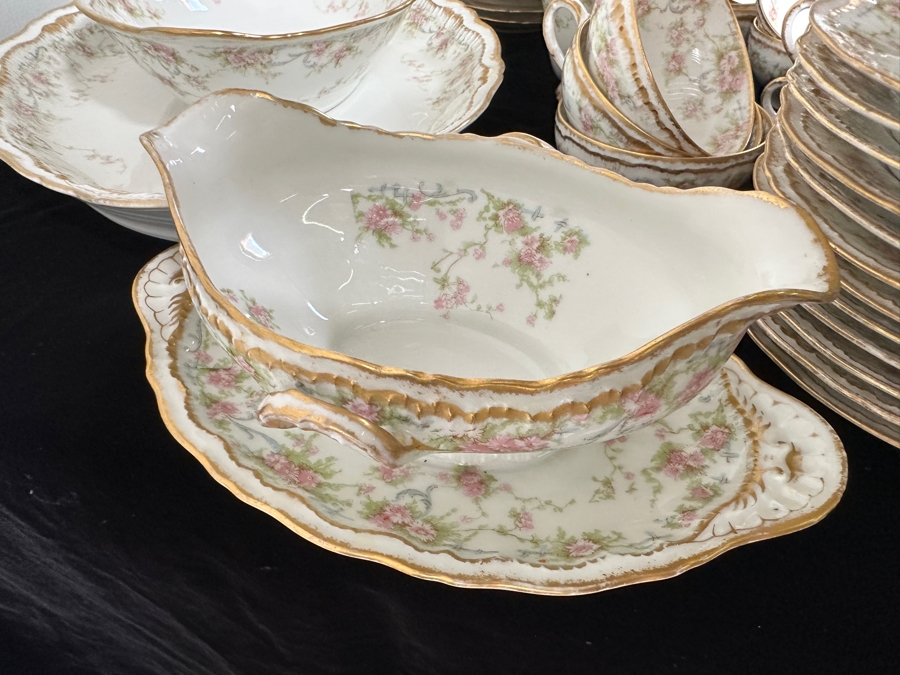 Vintage Theodore Haviland Limoges France Hand Painted China Service For Approximately 12 Over 110 Pieces [Photo 18]