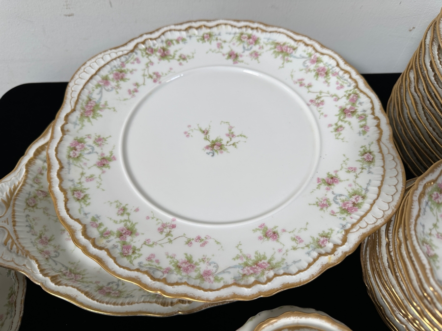 Vintage Theodore Haviland Limoges France Hand Painted China Service For Approximately 12 Over 110 Pieces [Photo 15]