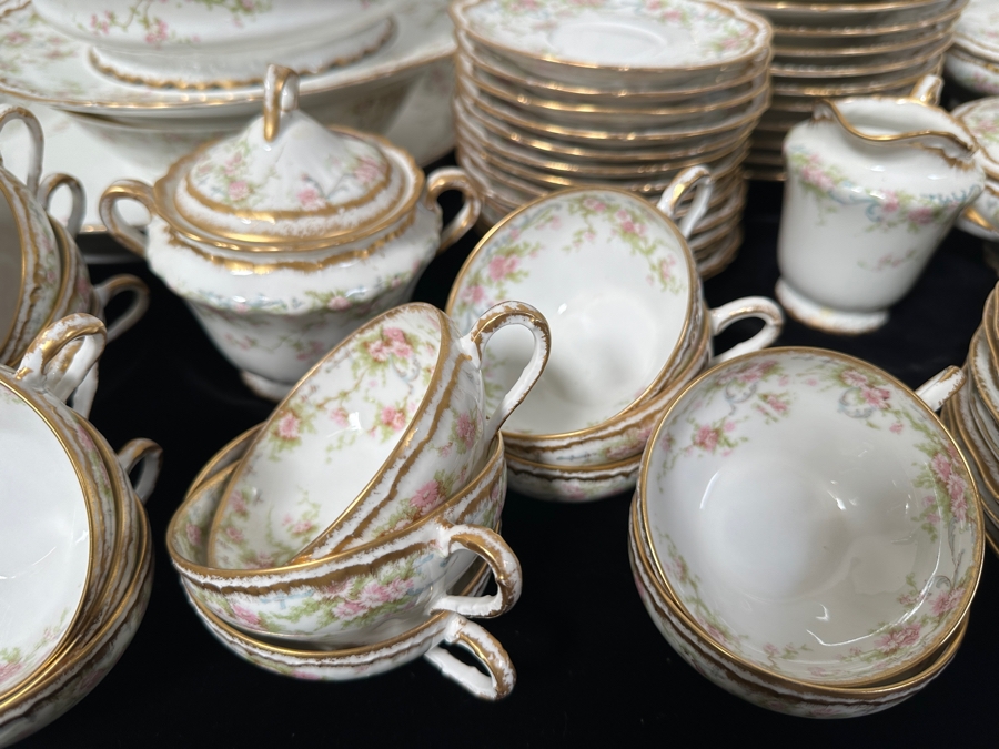 Vintage Theodore Haviland Limoges France Hand Painted China Service For Approximately 12 Over 110 Pieces [Photo 8]